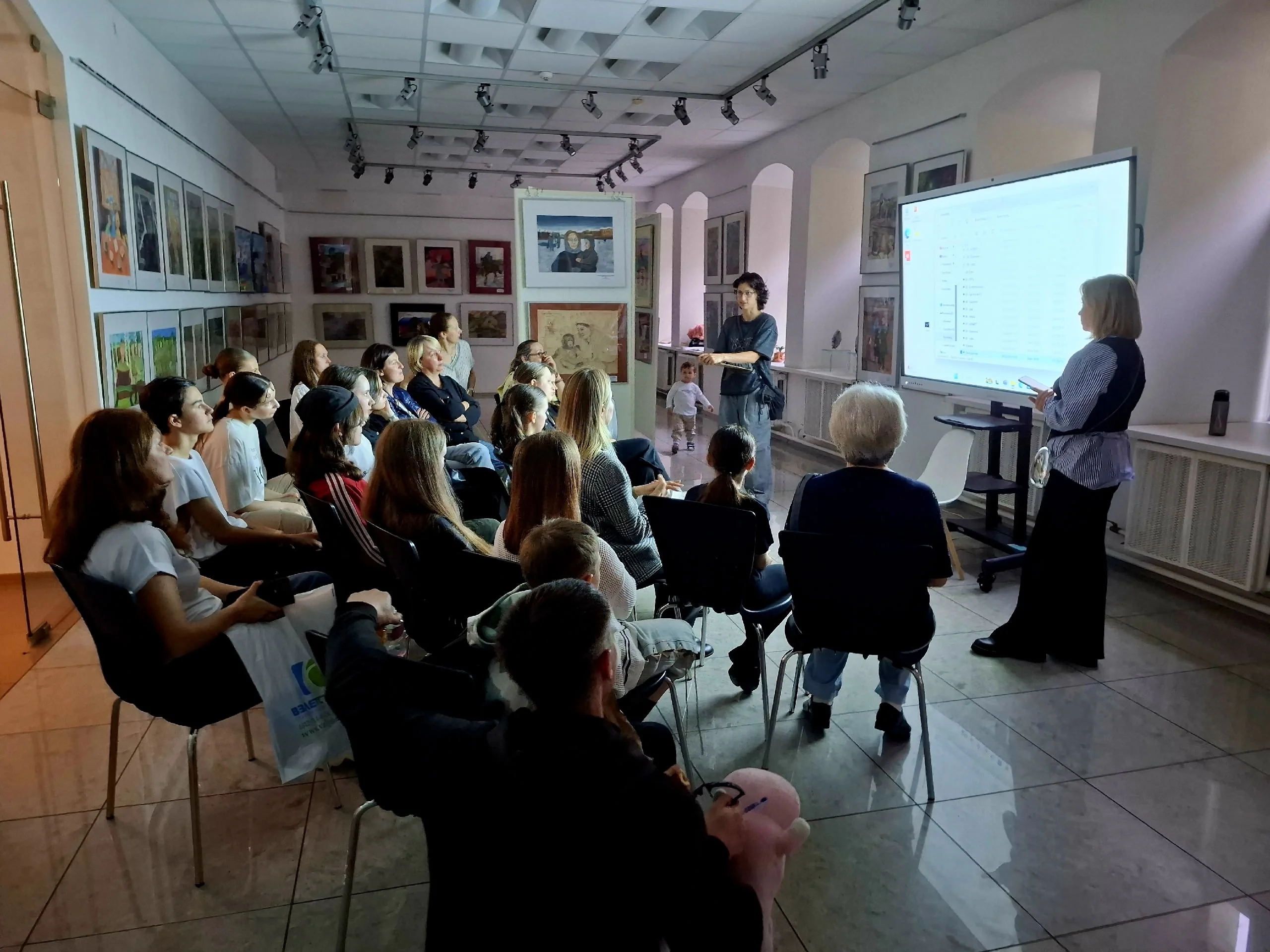 Participants engaged in collaborative activity at SPB IEF venue